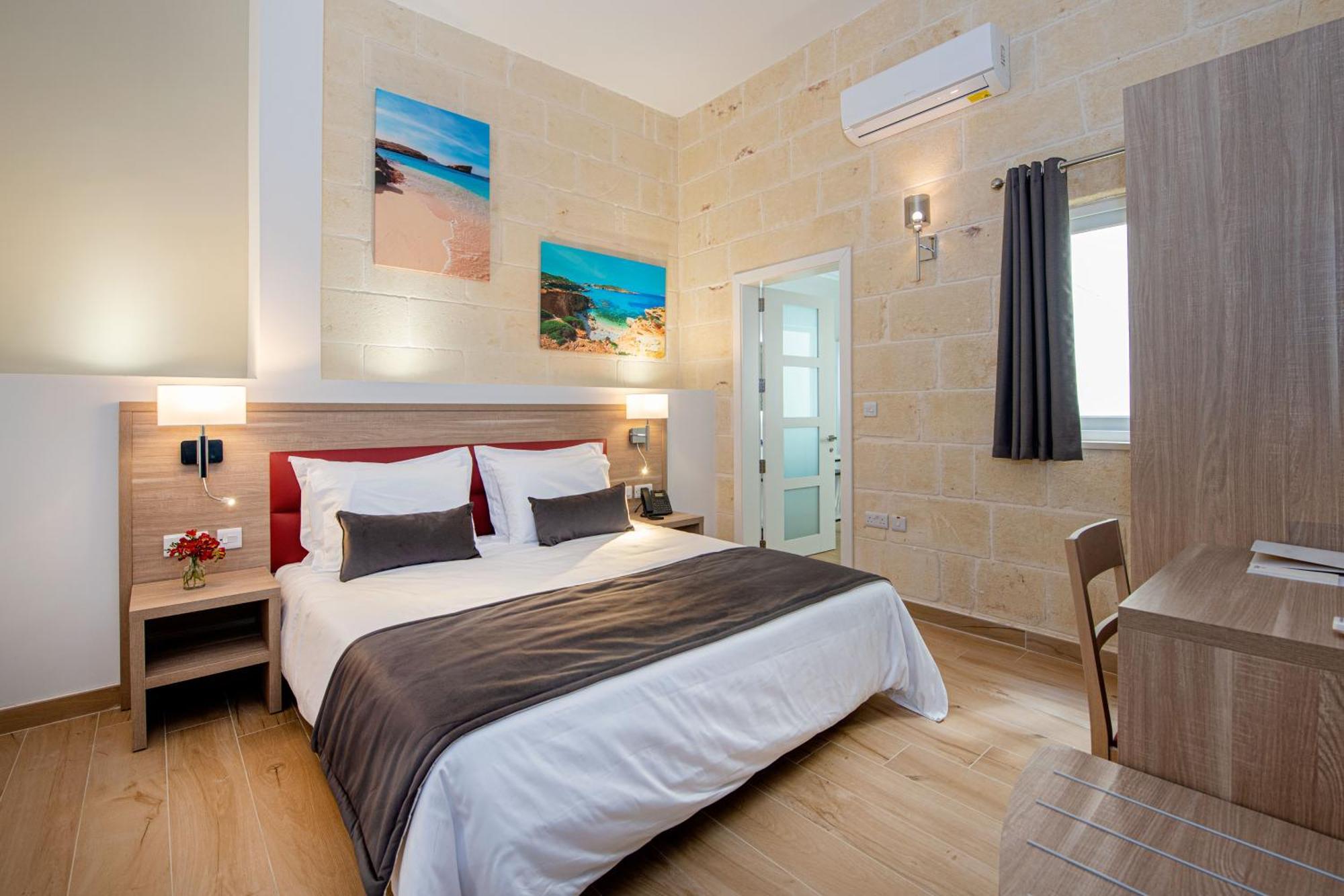 Georges Boutique Living Hotel Xaghra Exterior photo